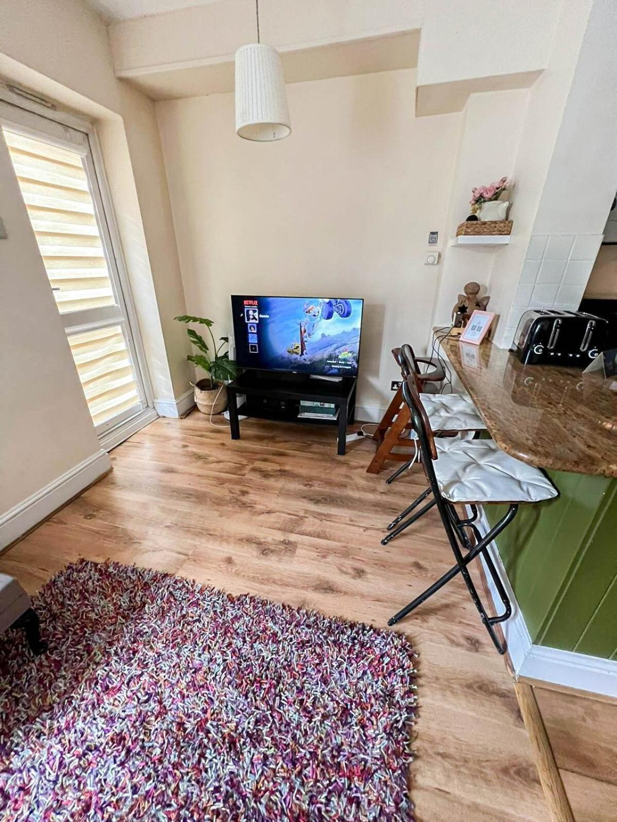 Appartamento Cosy 1 Bedroom In Kensington, Shepherds Bush Londra
