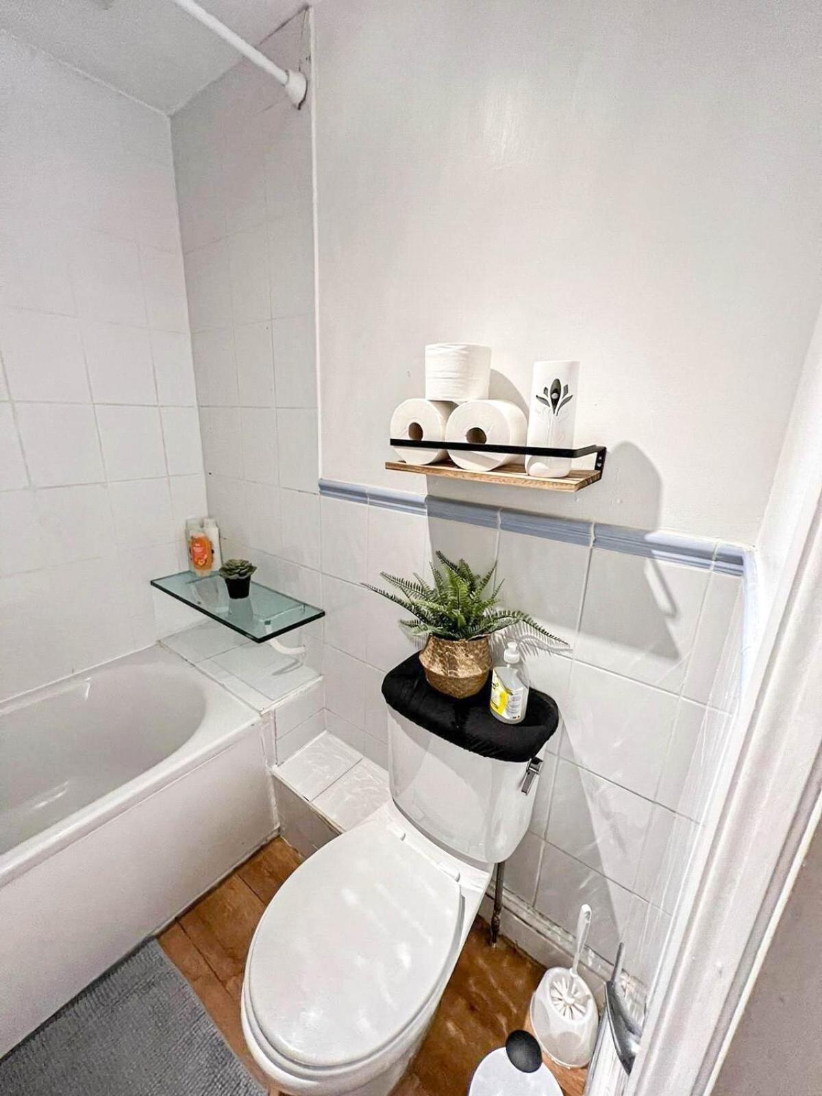 Cosy 1 Bedroom In Kensington, Shepherds Bush Appartamento Londra